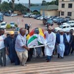 Muslims-carrying-General-Moses-Alis-body-into-the-national-mosque