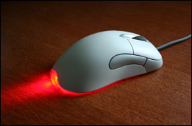 Red Light Under Your Mouse ? Here’s What It Actually Does