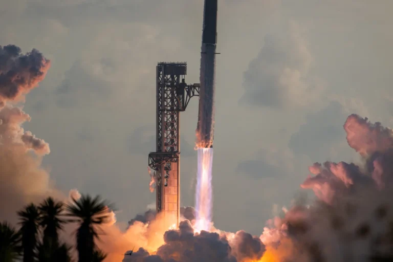 SpaceX’s Starship Reaches Orbit for First Time, Deploys 26 Starlink Satellites